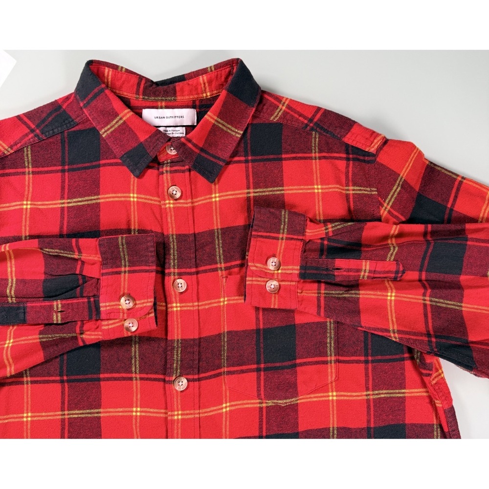 Urban‎ Outfitters Flannel Shirt Men's L Red Check 100% Cotton Button Up DadCore